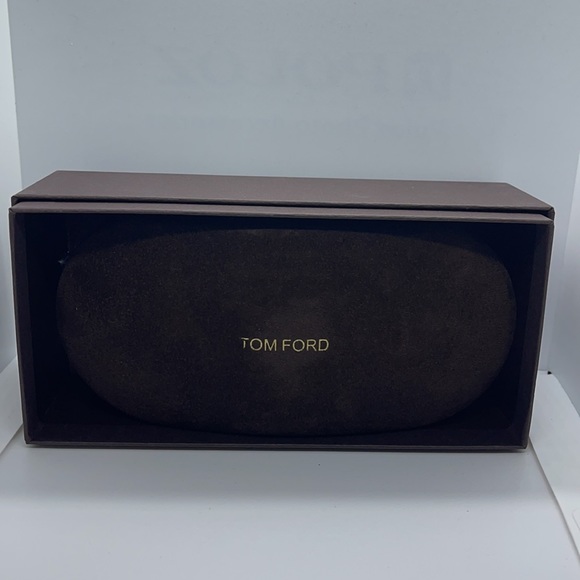 Brand New Tom Ford Half Moon sunglass case/Cloth - Picture 6 of 6